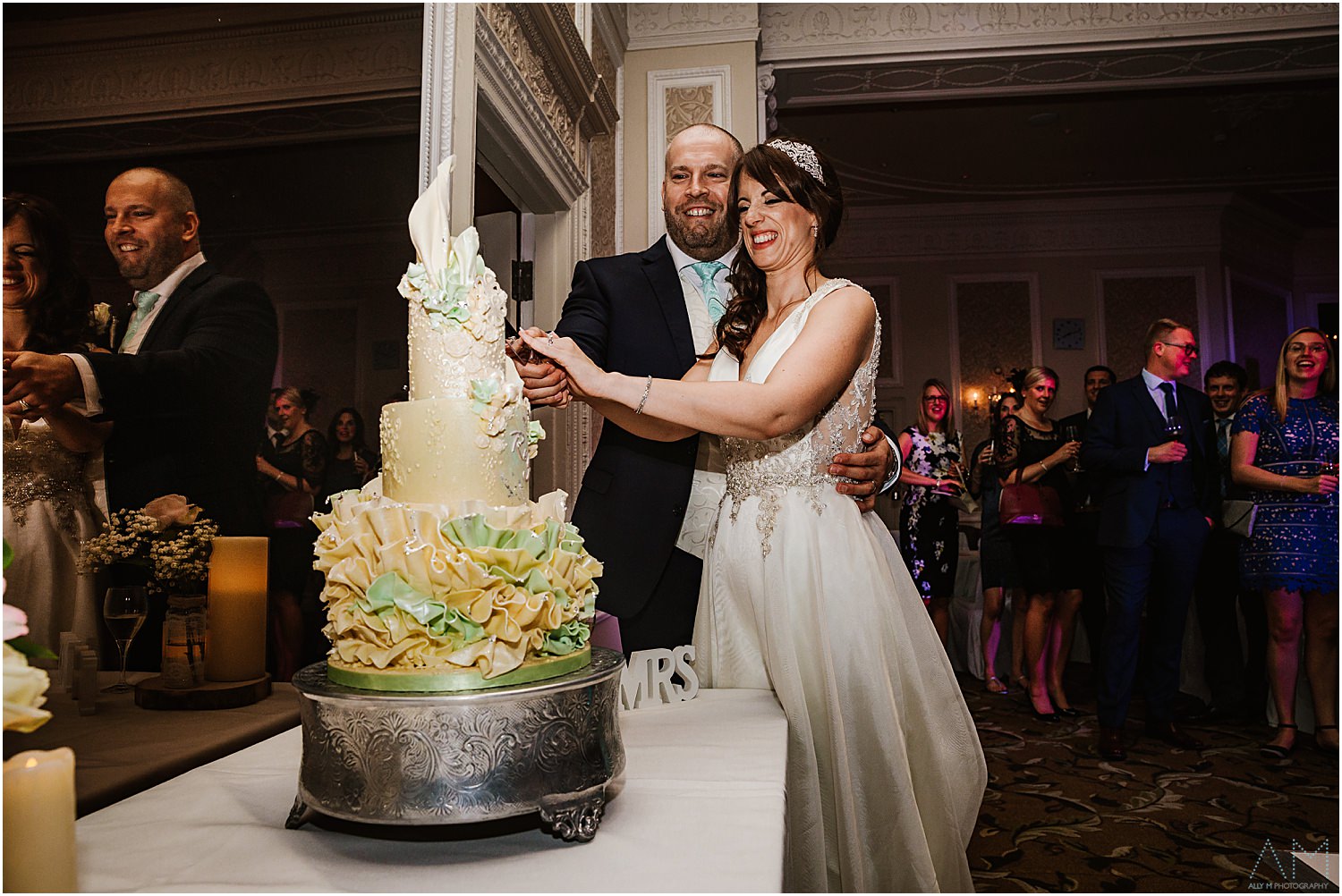 Cake cutting at Midland Hotel