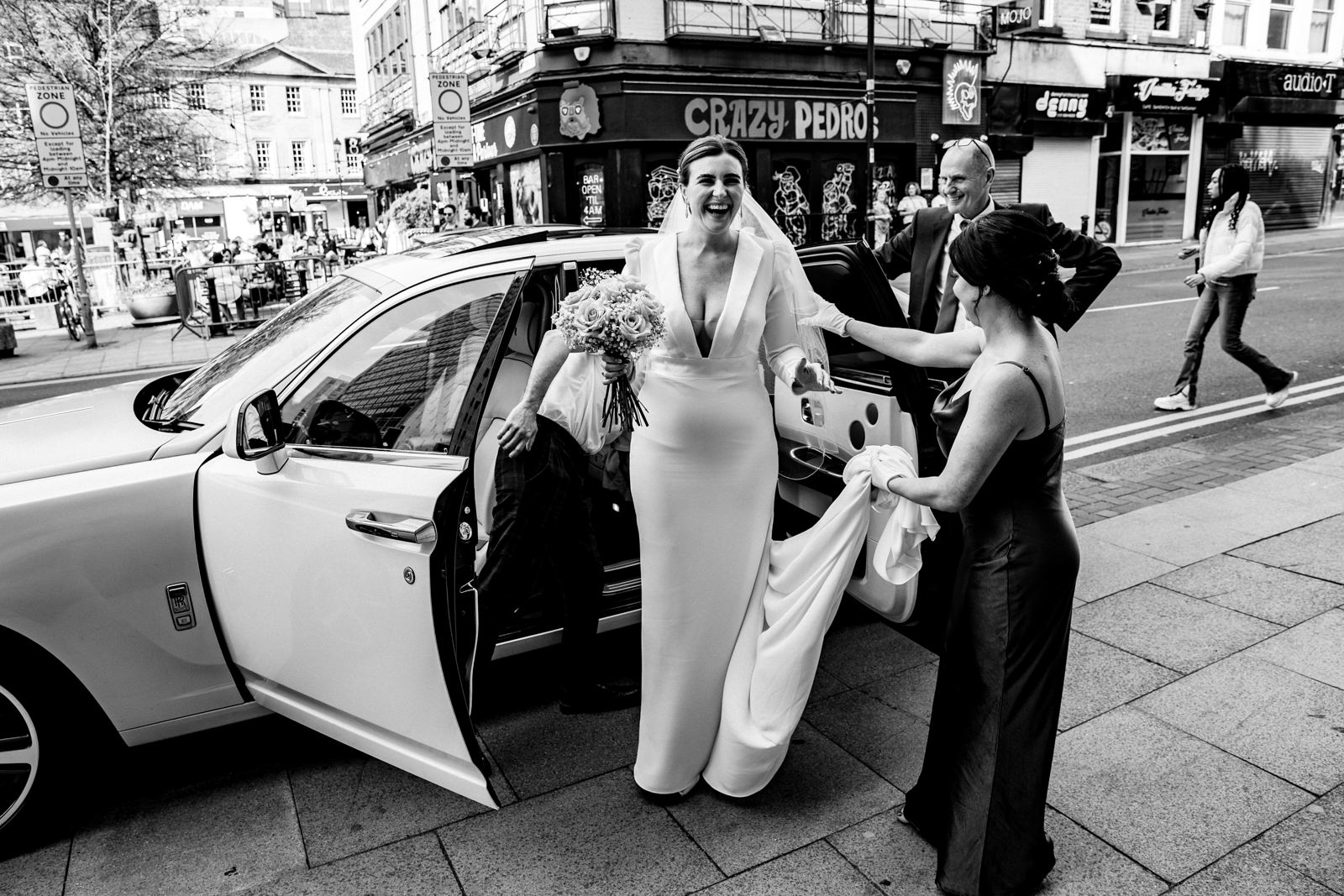 Bride arriving at Manchester Hall