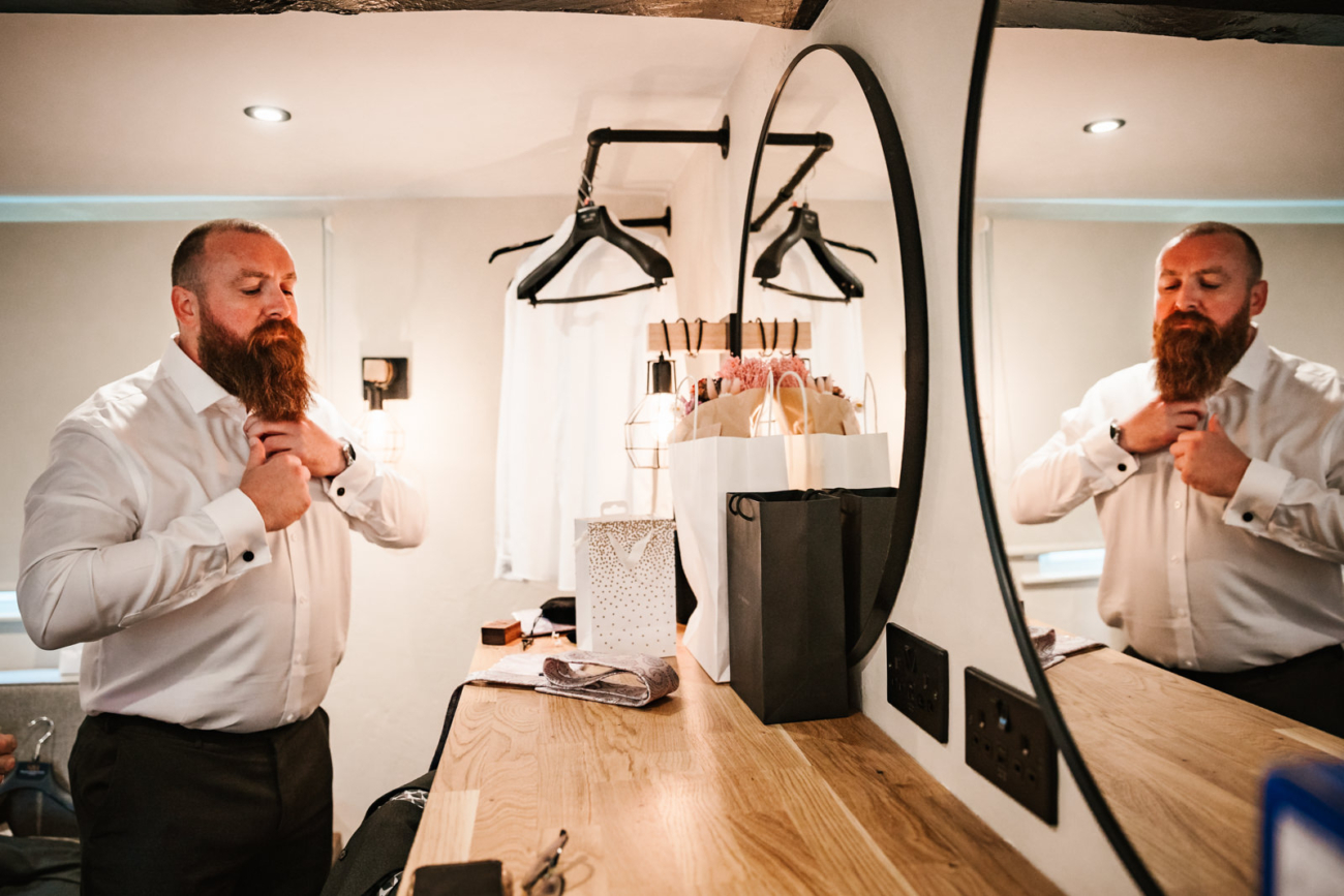 Rylands Farmhouse Wedding 5 Groom prep